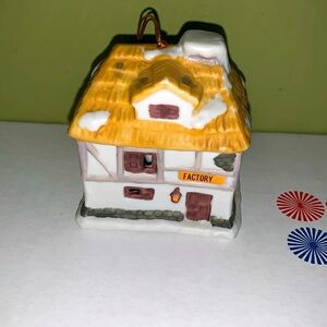 🎄🎅🎁VINTAGE DICKENS VILLAGE BELL LIGHTS ORNAMENT FACTORY 🌲🎅🎁